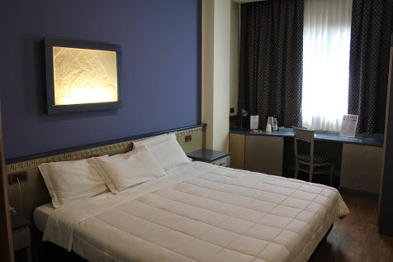 Hotel Ibis Styles President 4*