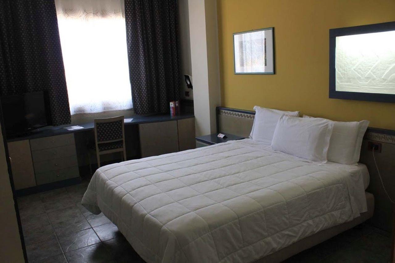 Ibis Styles President