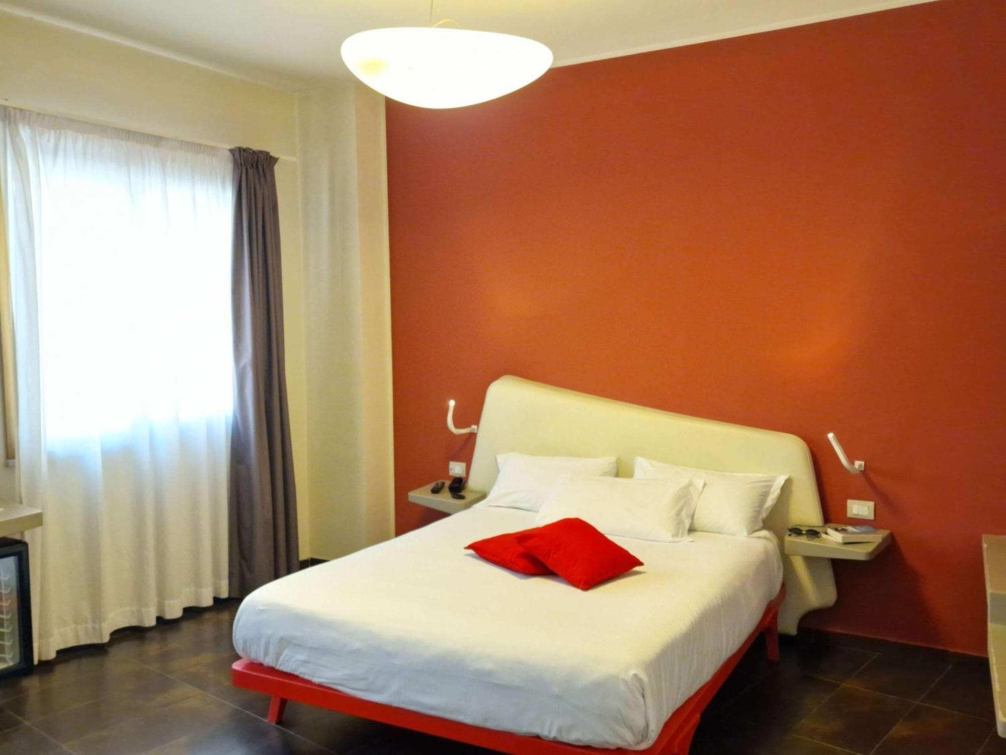 Hotel Ibis Styles President 4*